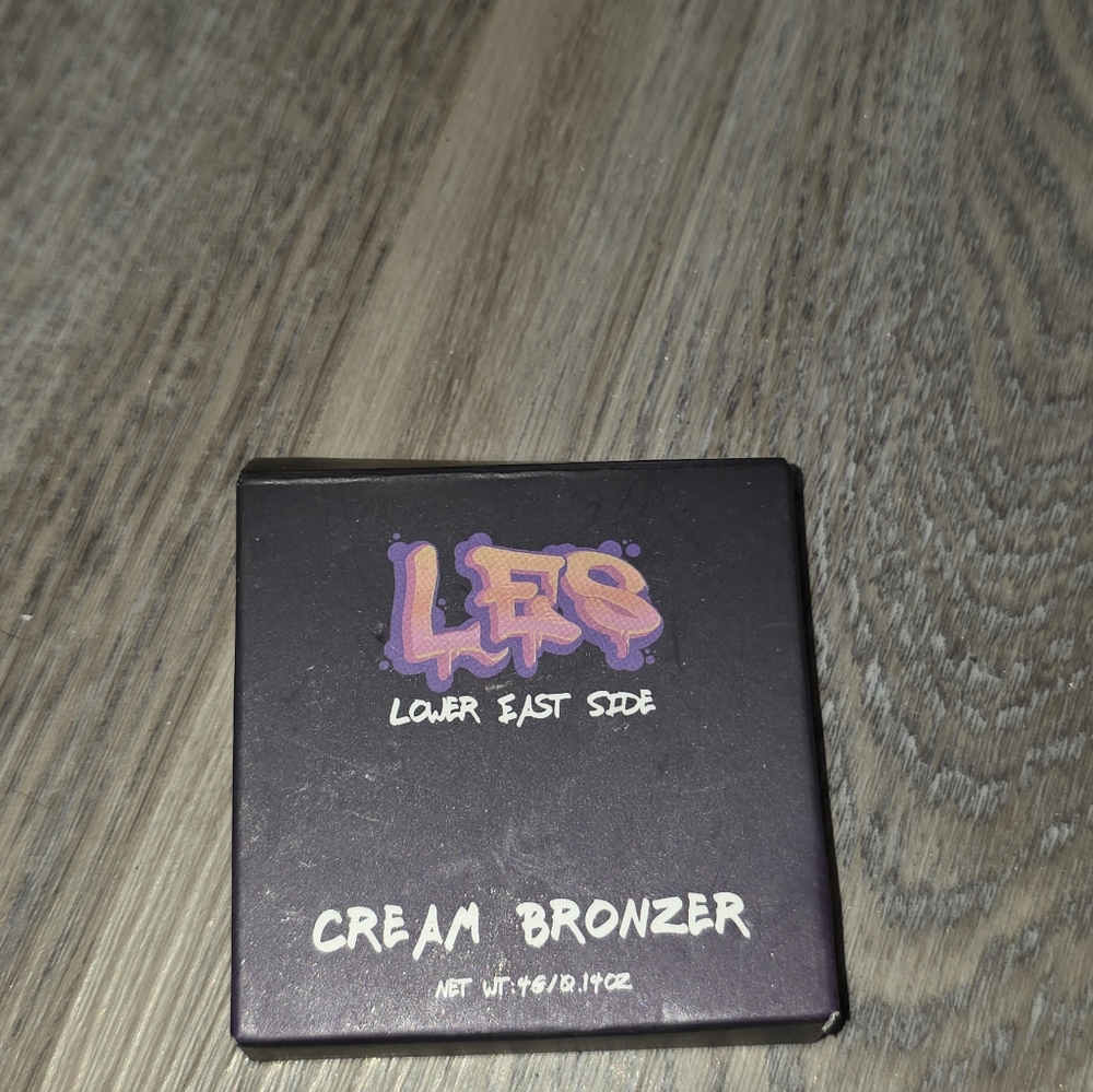 LES Cream Bronzer